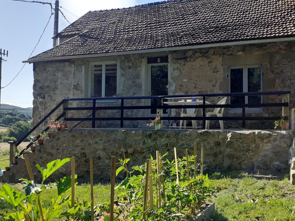 Le Studio Du Crot Noir Cussy-en-Morvan Exteriör bild